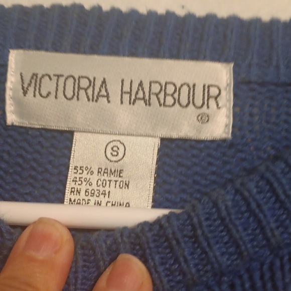 Victoria Harbour Blue Holiday Sweater Size Small - Picture 5 of 7